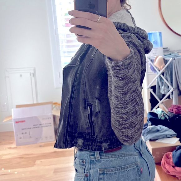 Cropped Jacket - Picture 8 of 9